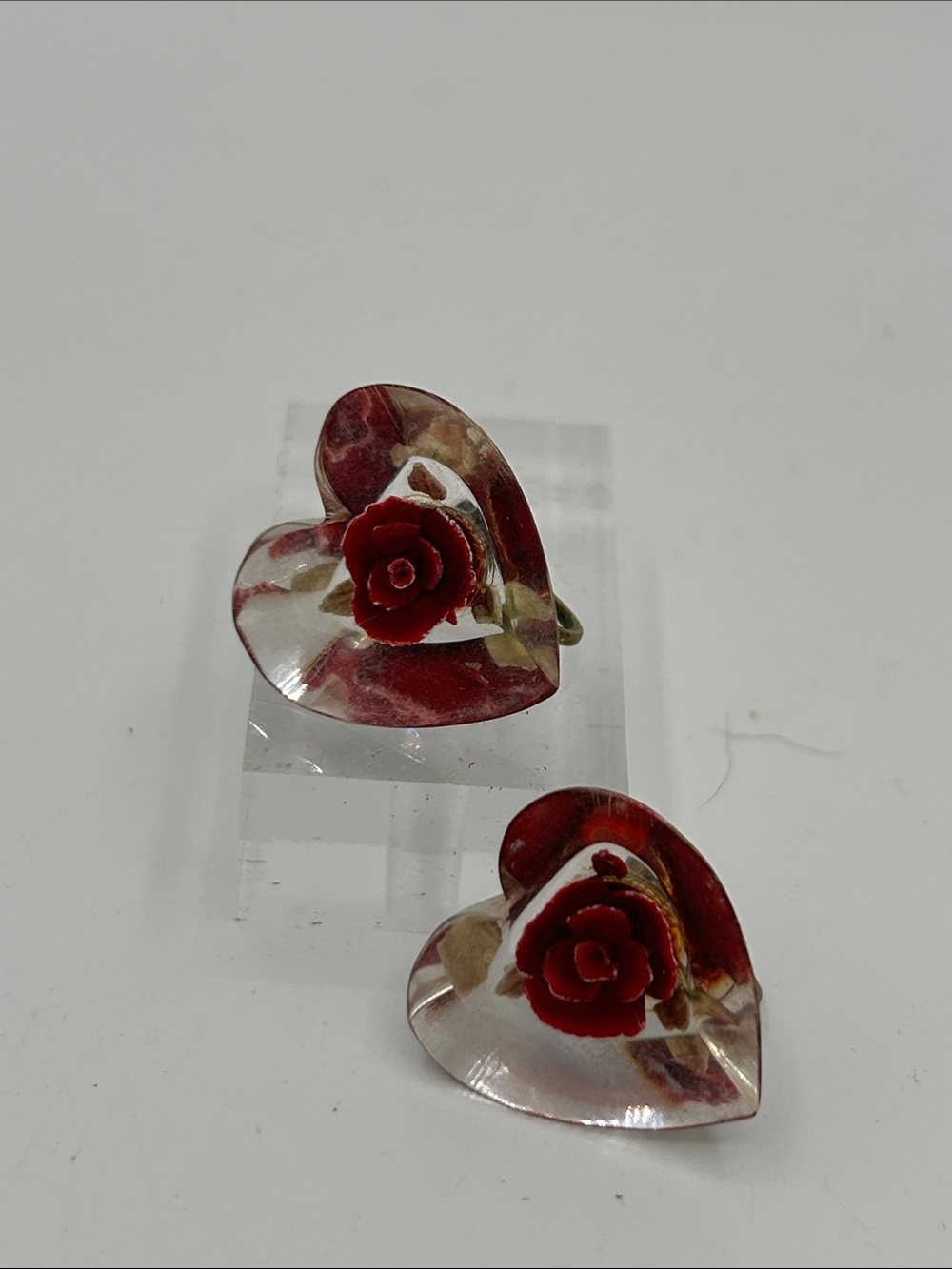 Vintage 1940s Lucite Heart Encased Red Rose Screw Back Earrings